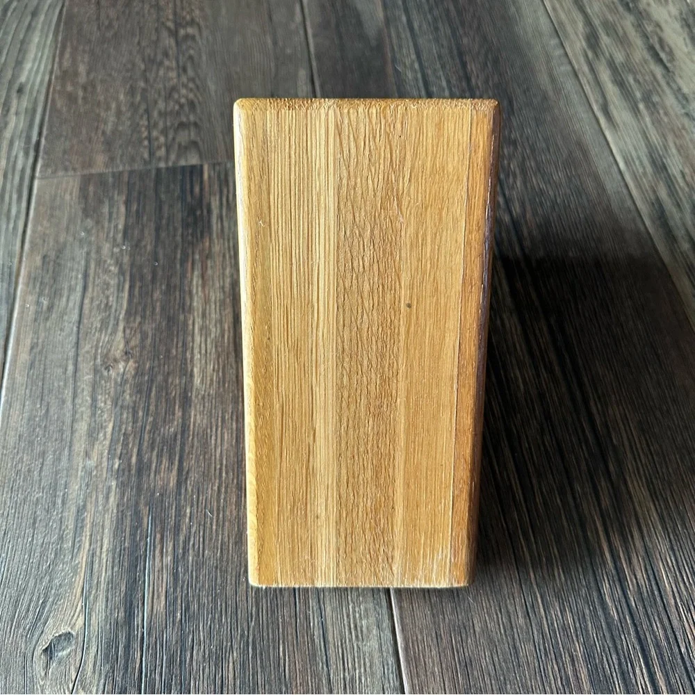CUTCO oak knife block 5 steak slots scissor hole and 4 butcher knife